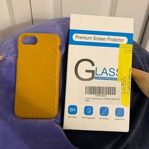 Pela iPhone SE case with 3pk privacy screen protector